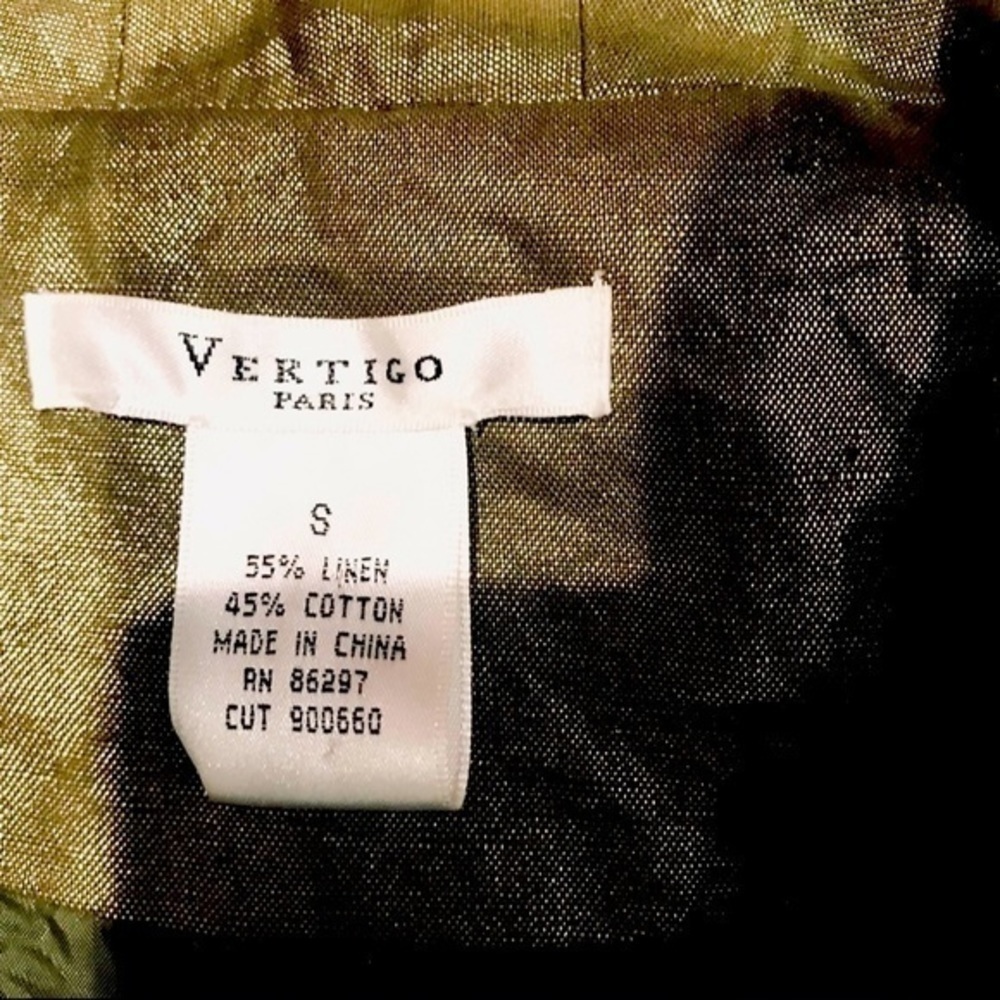 Vertigo Paris peplum jacket in Gold - Picture 2 of 3